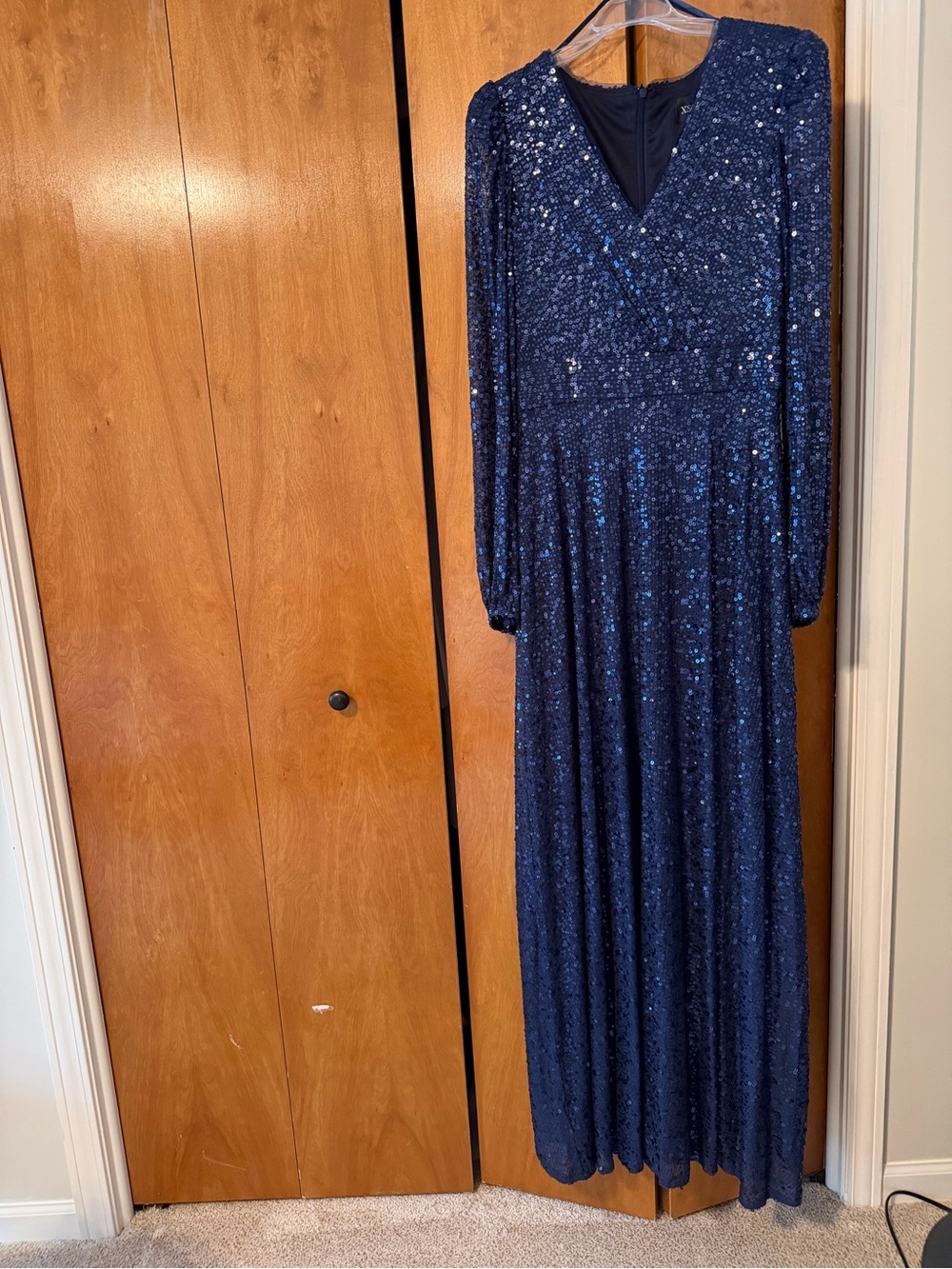 Elegant Navy Sequin Maxi Dress with V-Neck